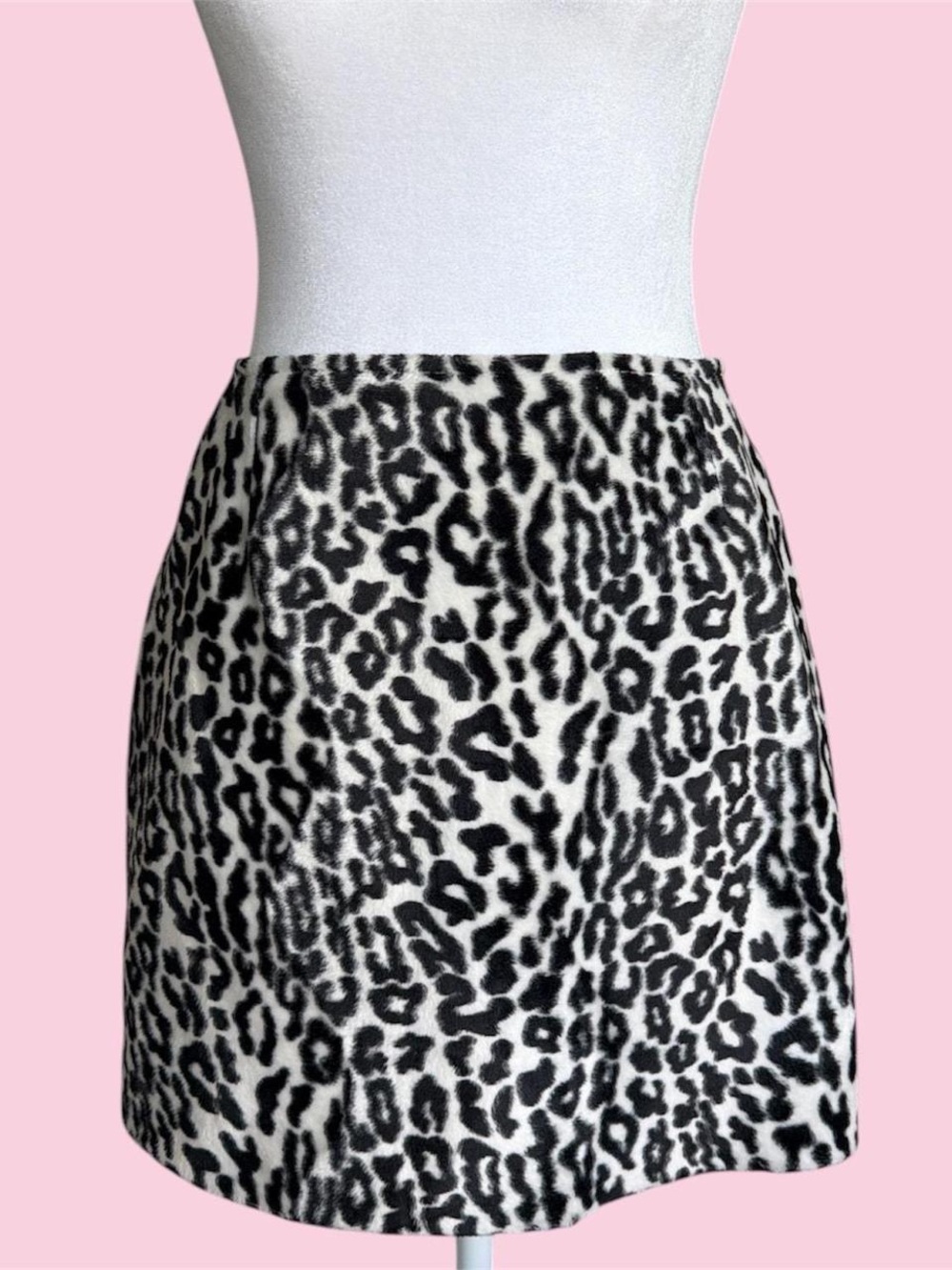 European Bratzcore Black and Cream Cheetah Print Fleece Fuzzy Mini Skirt